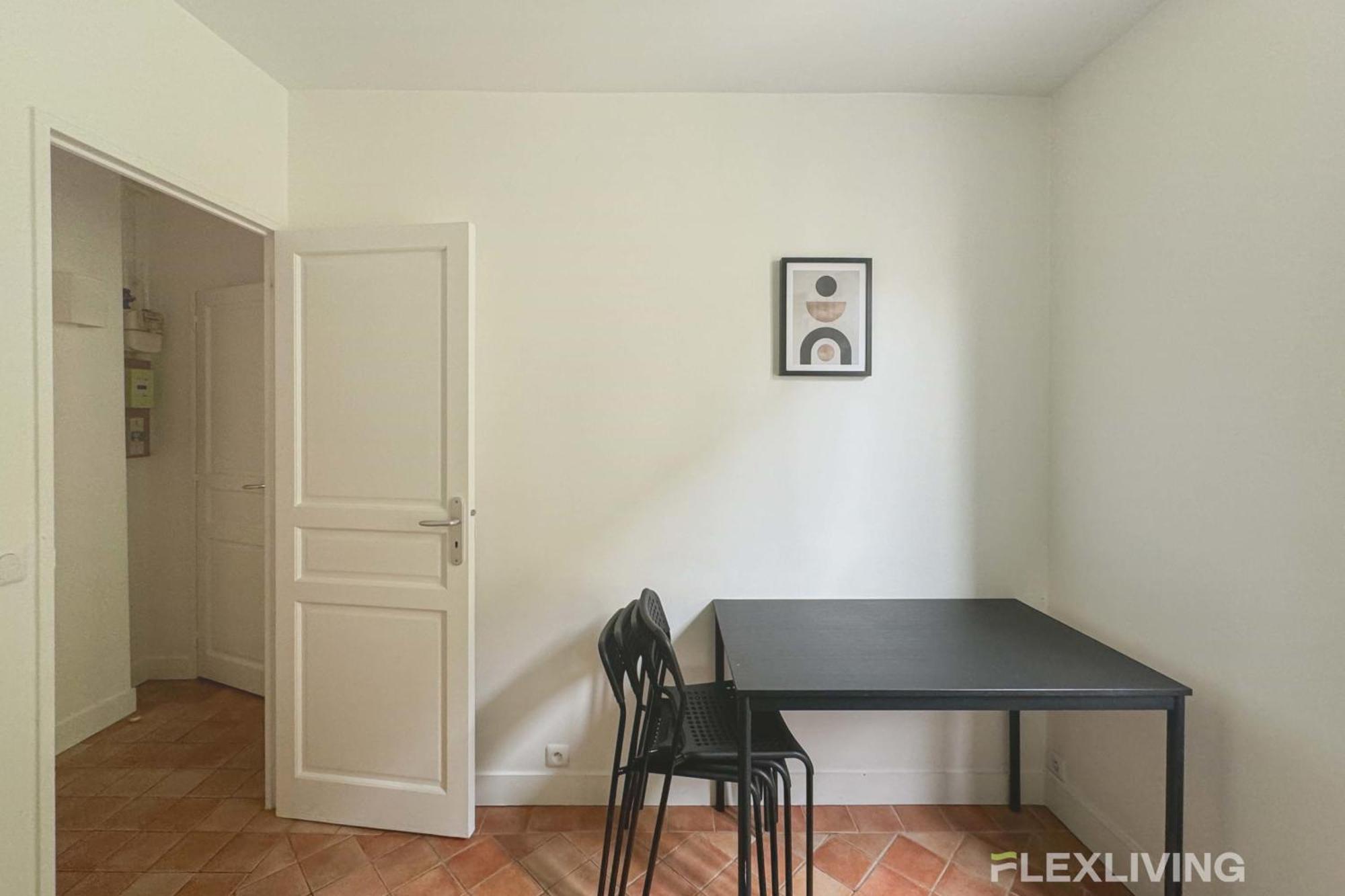 Flexliving - - Augereau * Paris